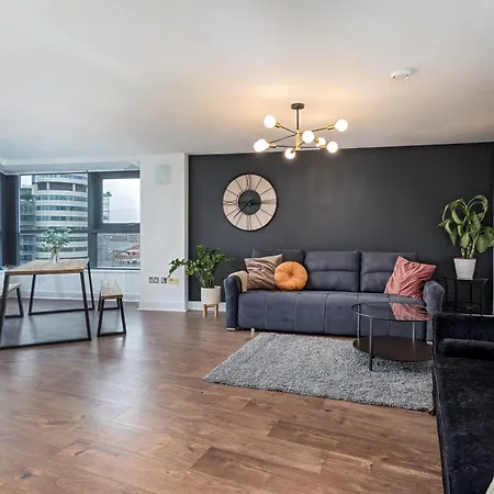Scandi Abode In Leeds - Sleeps 8 Apartment *