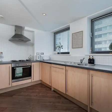 Scandi Abode In Leeds - Sleeps 8 Leeds (West Yorkshire)