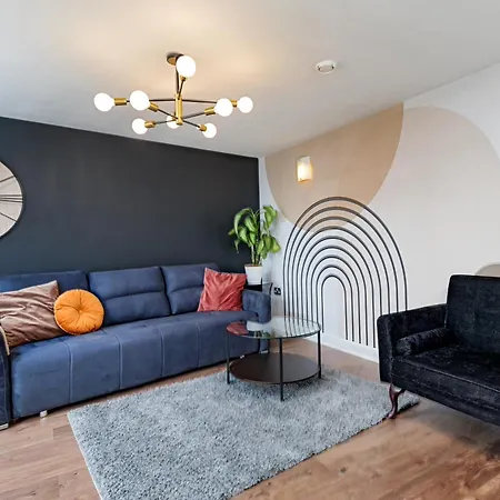 Apartment Scandi Abode In Leeds - Sleeps 8